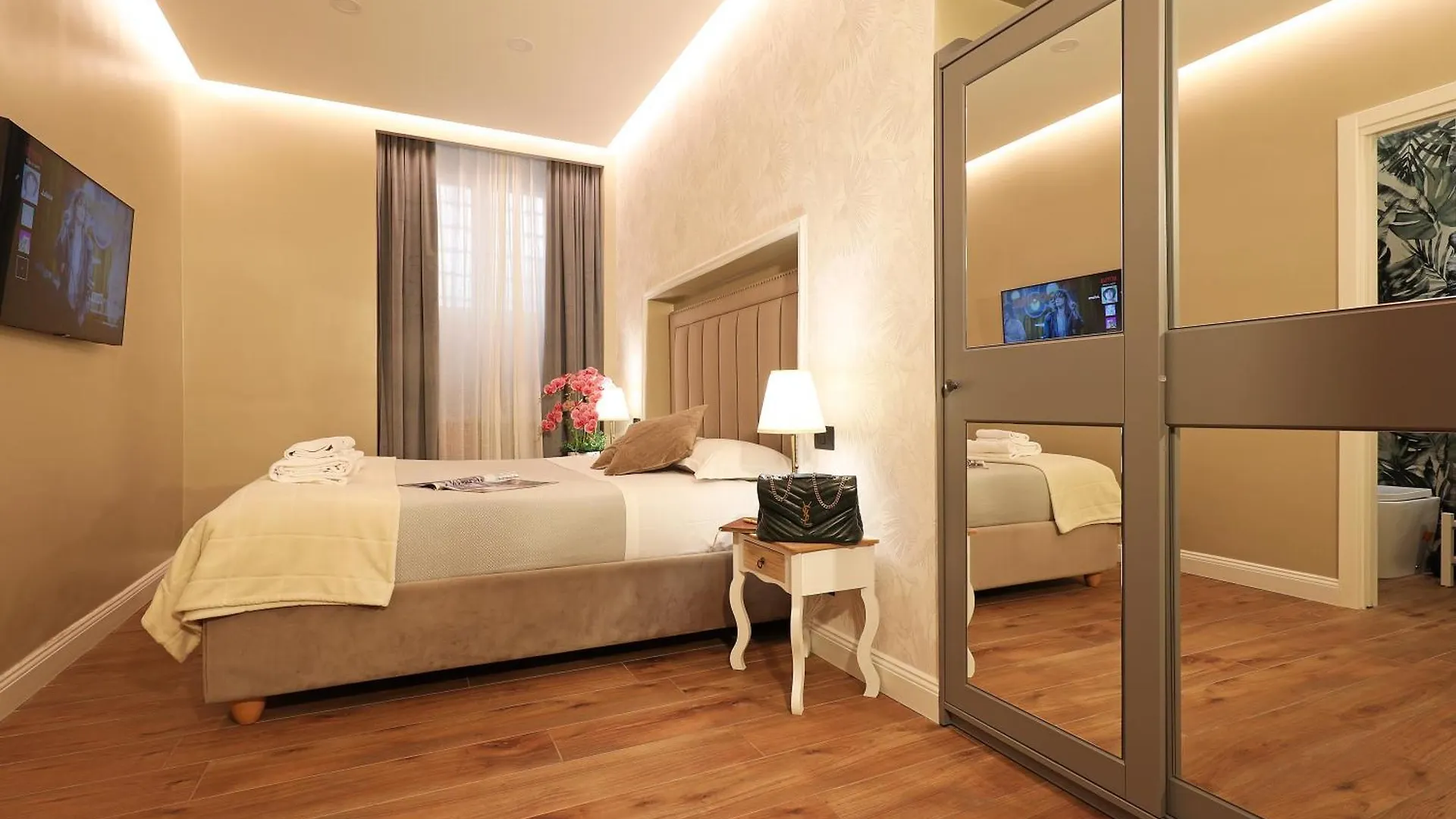 Grand Tour Rome Suites - Liberty Collection